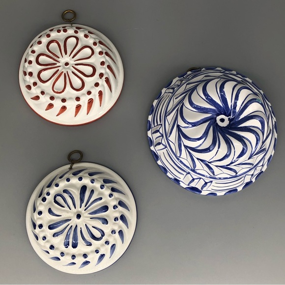 Set of 3 ABC Bassano Ceramic Hand Painted Mold Wall Hangings Italian Vintage - Picture 8 of 12